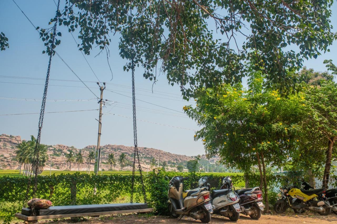 Jungle Tree Hampi Hotel Bagian luar foto